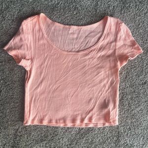 American Eagle Crop Top- peach